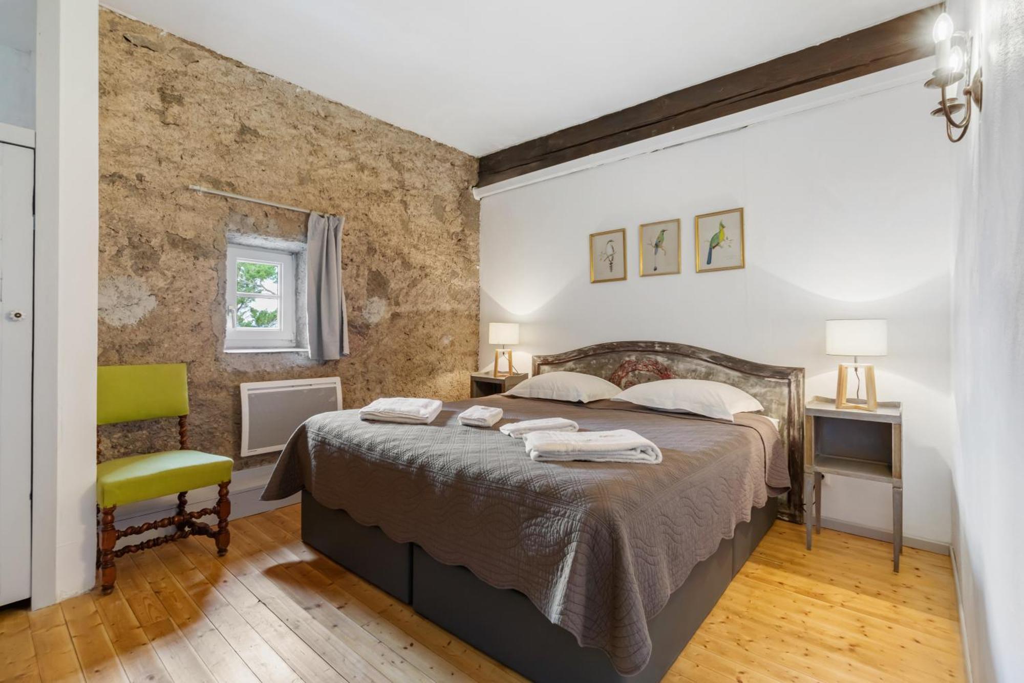 Chateau Hermitage De Combas Aparthotel Servian Room photo